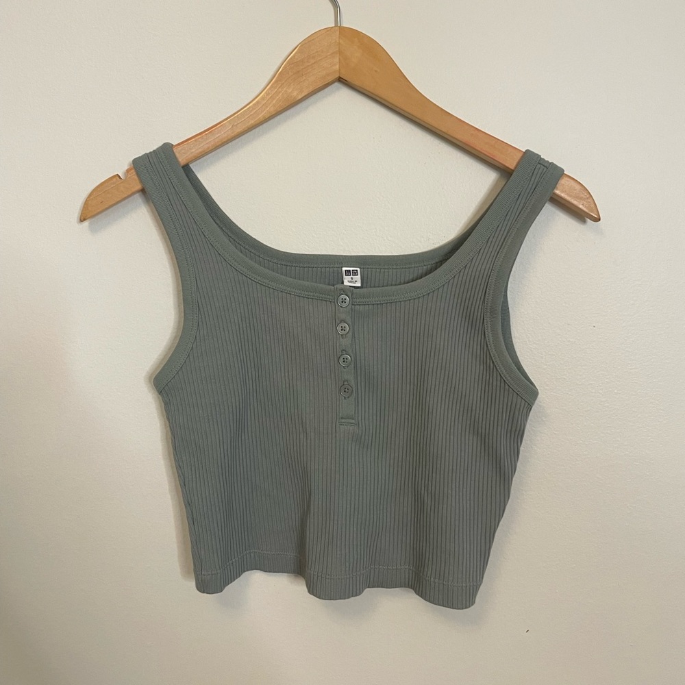 Uniqlo Ribbed Crop Top Green